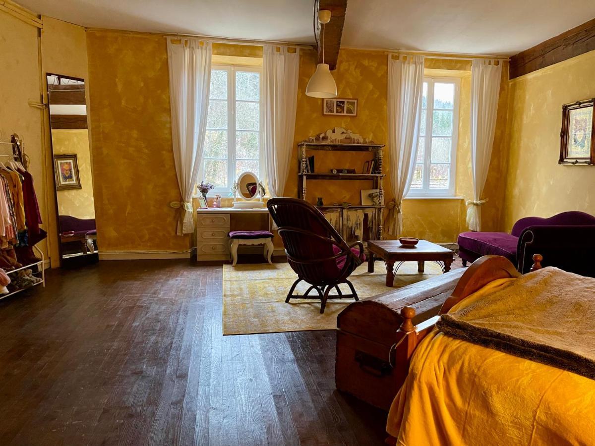 Les Contes Bed & Breakfast