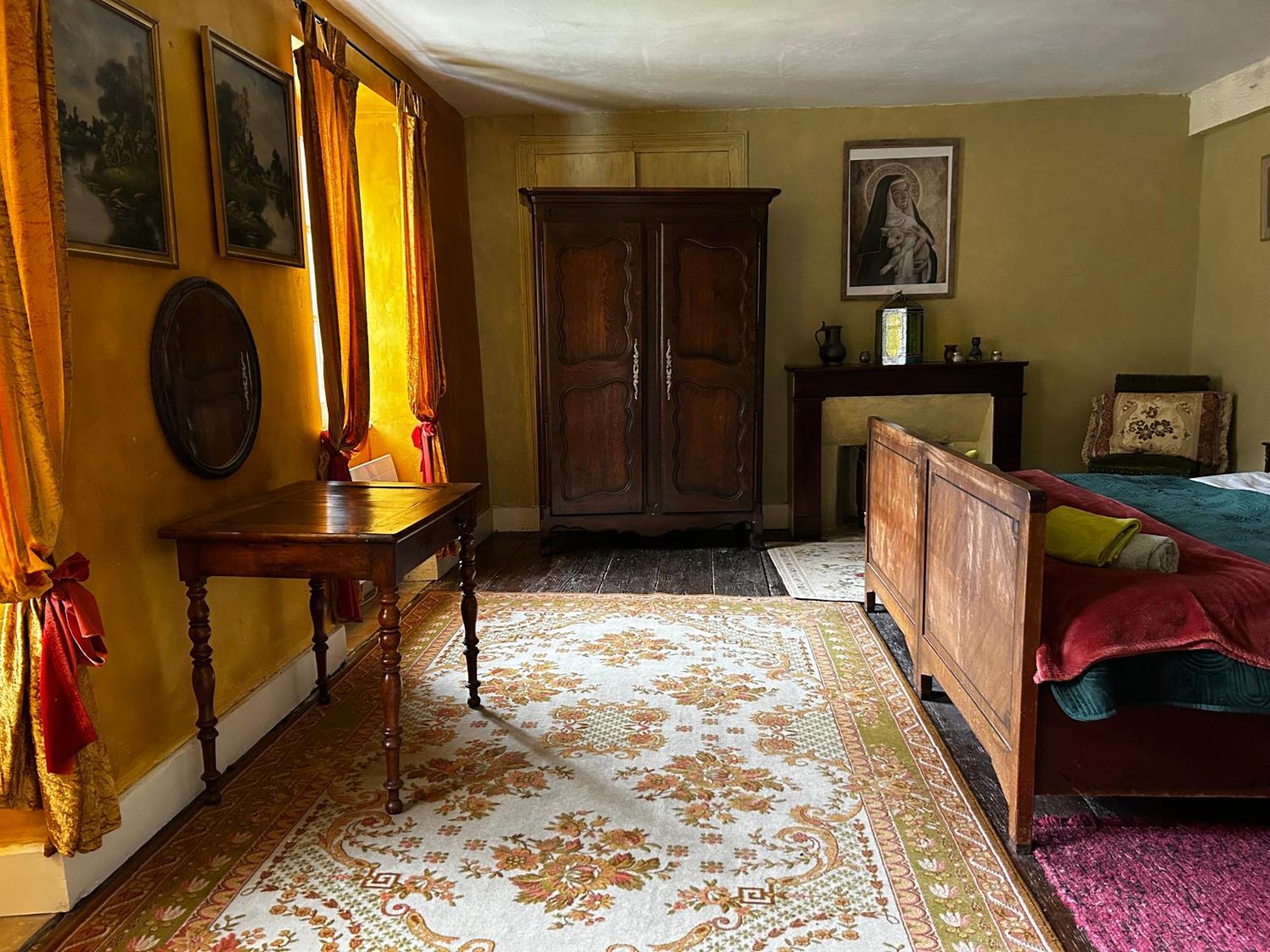 Les Contes Bed & Breakfast Fougax-et-Barrineuf